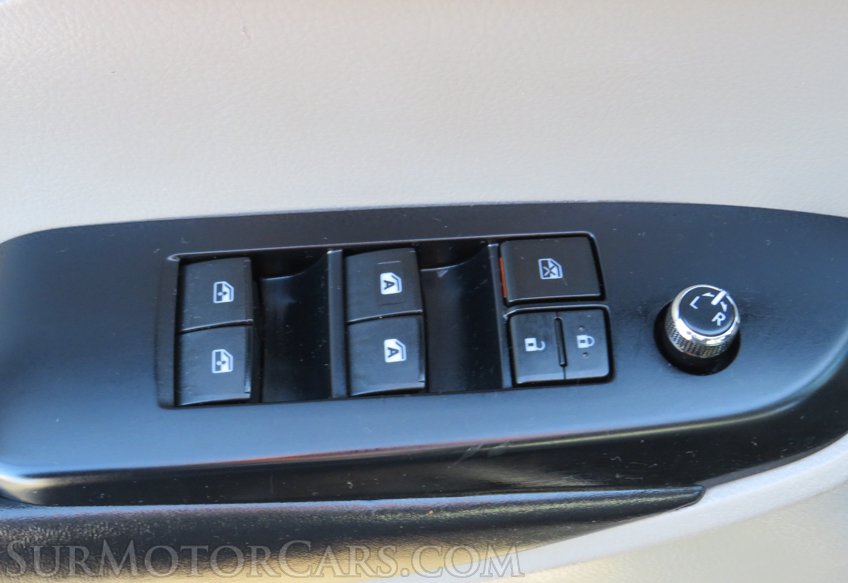 2019 Toyota Highlander - Image 35