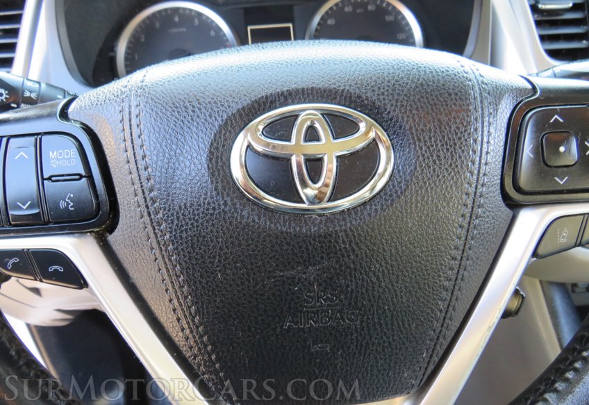 2019 Toyota Highlander - Image 23