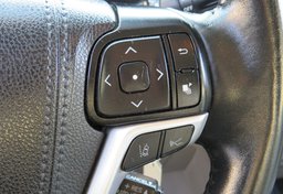 2019 Toyota Highlander - Image 24