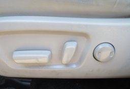 2019 Toyota Highlander - Image 34