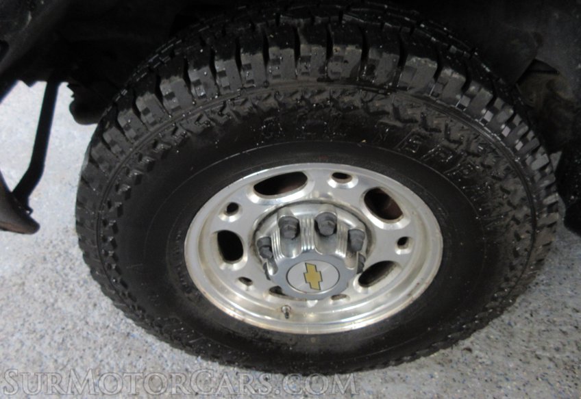 2003 Chevrolet Express Cargo Van 4X4 - Image 52