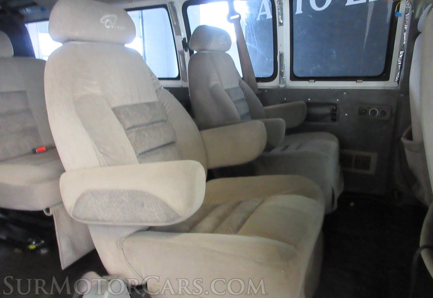 2003 Chevrolet Express Cargo Van 4X4 - Image 35