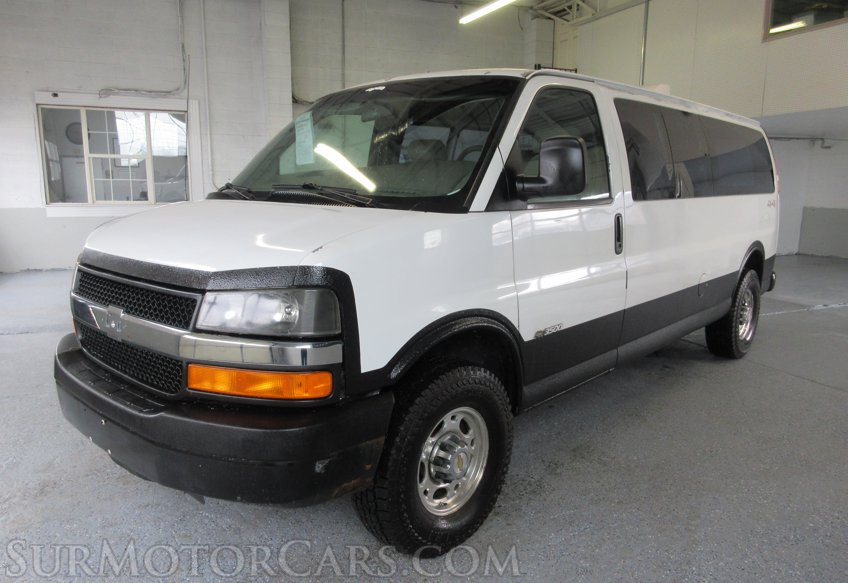 2003 Chevrolet Express Cargo Van 4X4 - Image 2