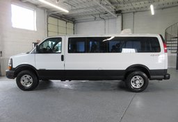 2003 Chevrolet Express Cargo Van 4X4 - Image 10