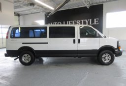 2003 Chevrolet Express Cargo Van 4X4 - Image 9