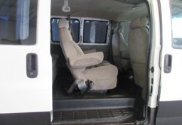 2003 Chevrolet Express Cargo Van 4X4 - Image 37