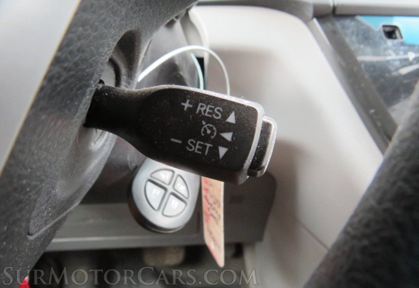 2017 Toyota Sienna - Image 35