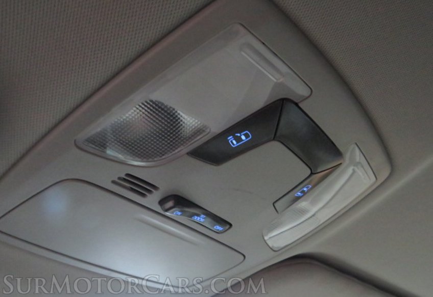 2017 Toyota Sienna - Image 37