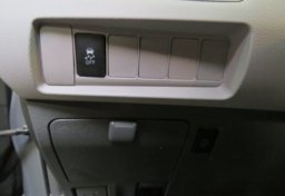 2017 Toyota Sienna - Image 44