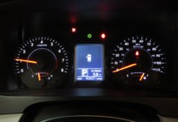 2017 Toyota Sienna - Image 31