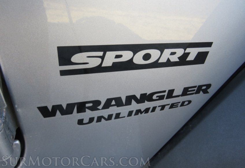 2015 Jeep Wrangler Unlimited - Image 16