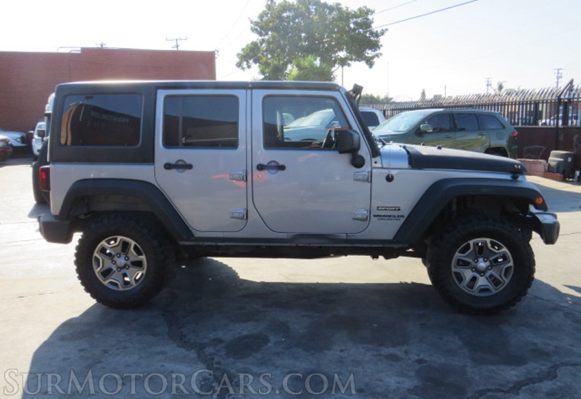 2015 Jeep Wrangler Unlimited - Image 5