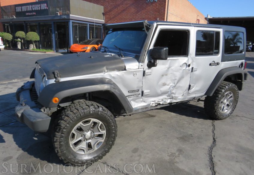 2015 Jeep Wrangler Unlimited - Image 2