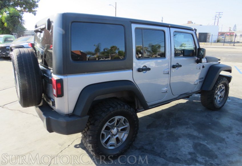 2015 Jeep Wrangler Unlimited - Image 7