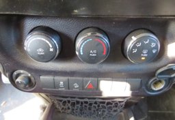 2015 Jeep Wrangler Unlimited - Image 33