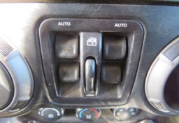 2015 Jeep Wrangler Unlimited - Image 32