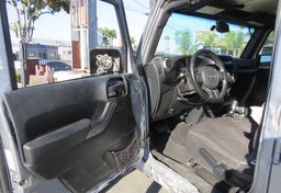 2015 Jeep Wrangler Unlimited - Image 18