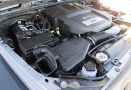 2015 Jeep Wrangler Unlimited - Image 40