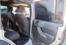 2015 Jeep Wrangler Unlimited - Image 21