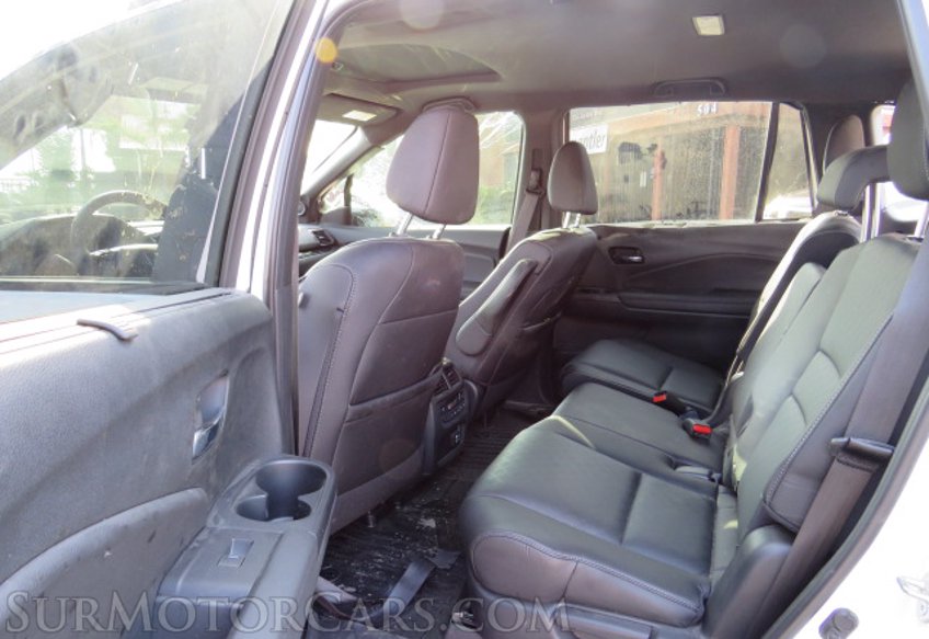 2021 Honda Passport - Image 25