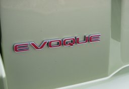 2012 Land Rover Range Rover Evoque - Image 26