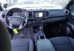 2016 Toyota Tacoma - Image 8