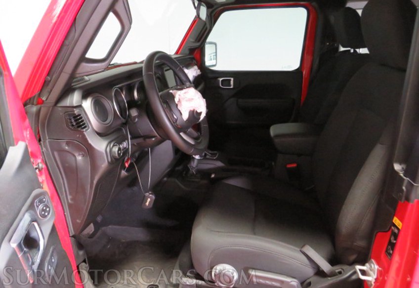 2022 Jeep Wrangler - Image 34