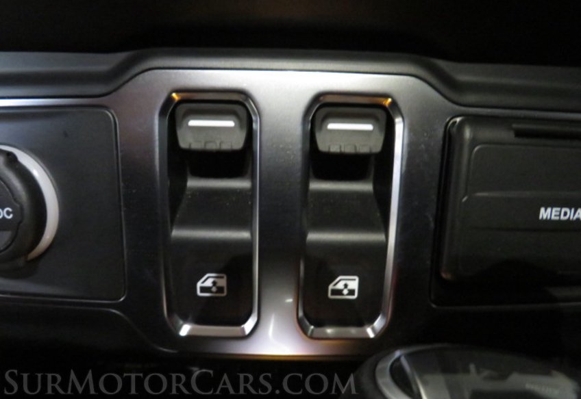 2022 Jeep Wrangler - Image 29