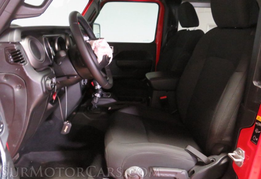 2022 Jeep Wrangler - Image 35