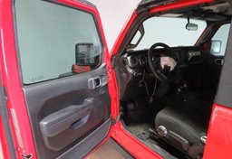 2022 Jeep Wrangler - Image 20