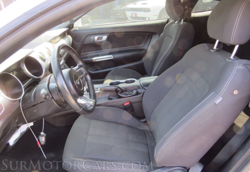 2019 Ford Mustang - Image 22