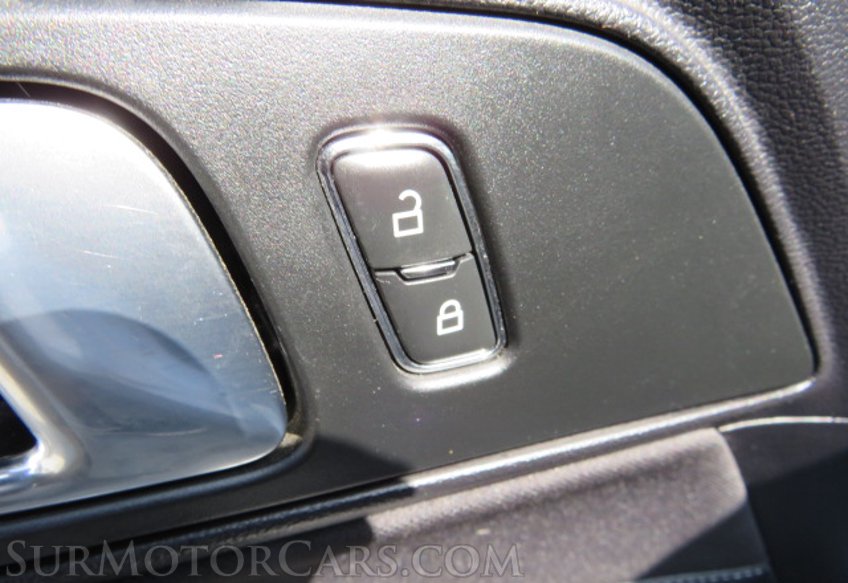 2019 Ford Mustang - Image 38