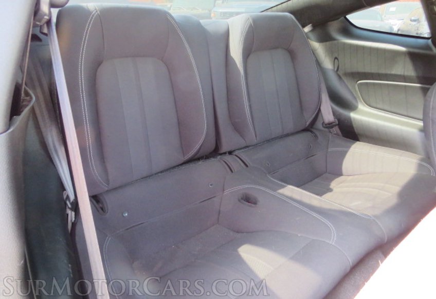 2019 Ford Mustang - Image 25