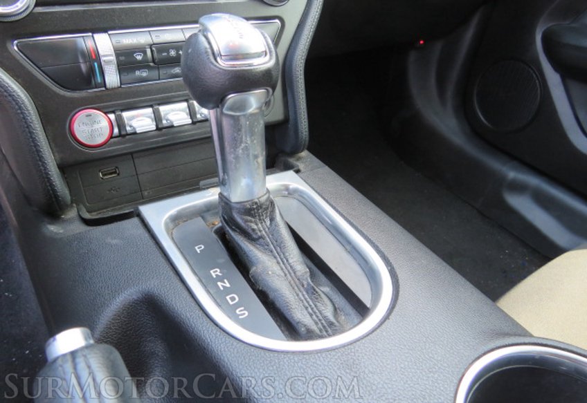 2019 Ford Mustang - Image 31