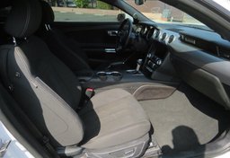 2019 Ford Mustang - Image 21