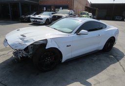 2019 Ford Mustang - Image 4