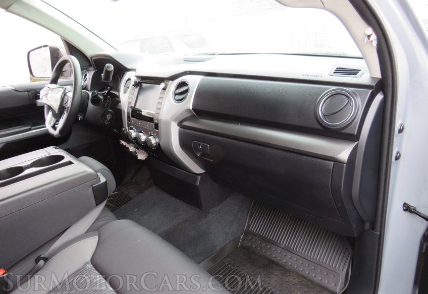 2020 Toyota Tundra 4WD - Image 27