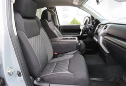 2020 Toyota Tundra 4WD - Image 29