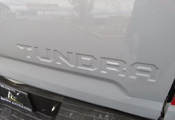 2020 Toyota Tundra 4WD - Image 17