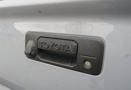 2020 Toyota Tundra 4WD - Image 13