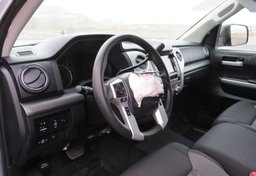 2020 Toyota Tundra 4WD - Image 26