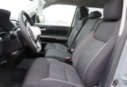 2020 Toyota Tundra 4WD - Image 25