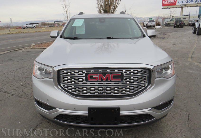 2019 GMC Acadia - Image 11