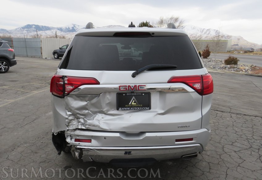 2019 GMC Acadia - Image 13