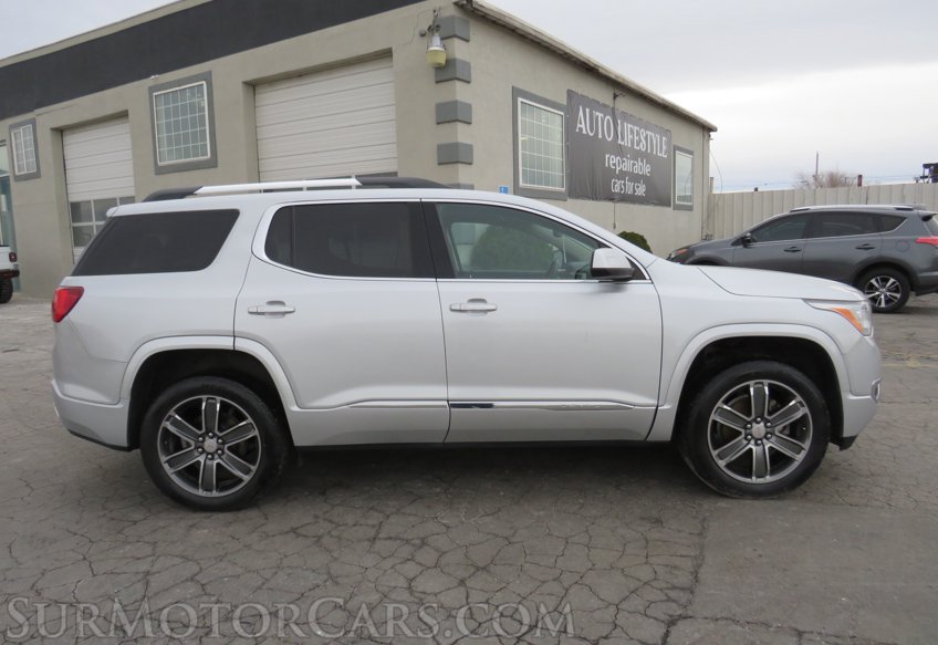 2019 GMC Acadia - Image 9