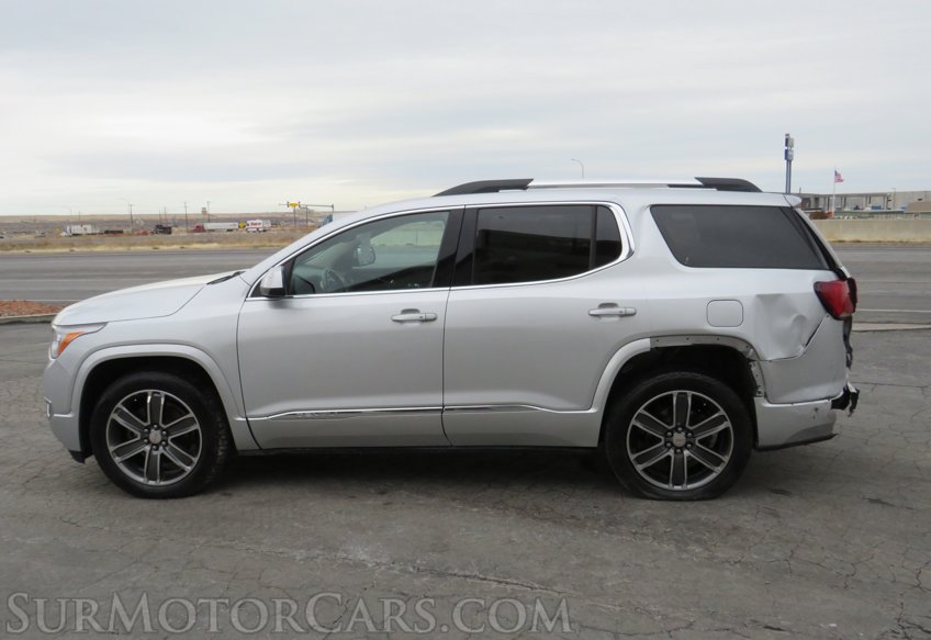 2019 GMC Acadia - Image 10
