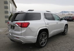 2019 GMC Acadia - Image 5