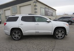 2019 GMC Acadia - Image 9