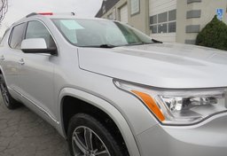 2019 GMC Acadia - Image 17