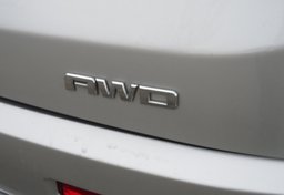 2019 GMC Acadia - Image 25